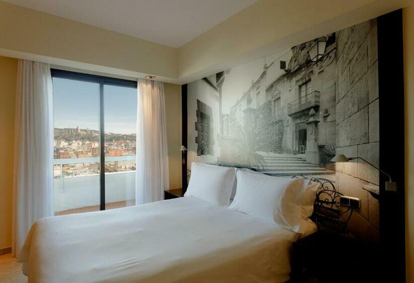 Номер Superior Вид на Город, Moxy Barcelona