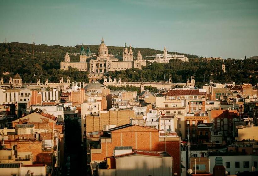 Номер Стандарт Вид на Город, Moxy Barcelona