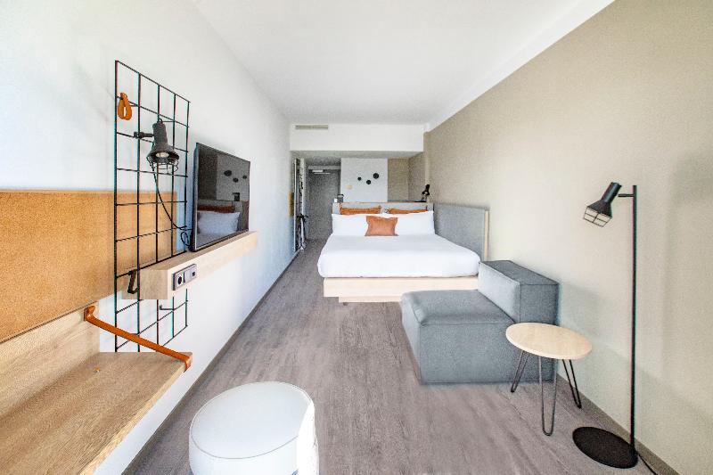 Номер Superior, Moxy Barcelona