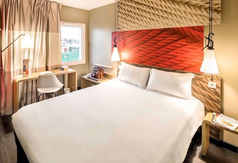 Quarto Estandar, Ibis Faro Algarve