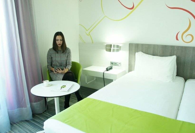 高级大房间, Ibis Styles Madrid Prado