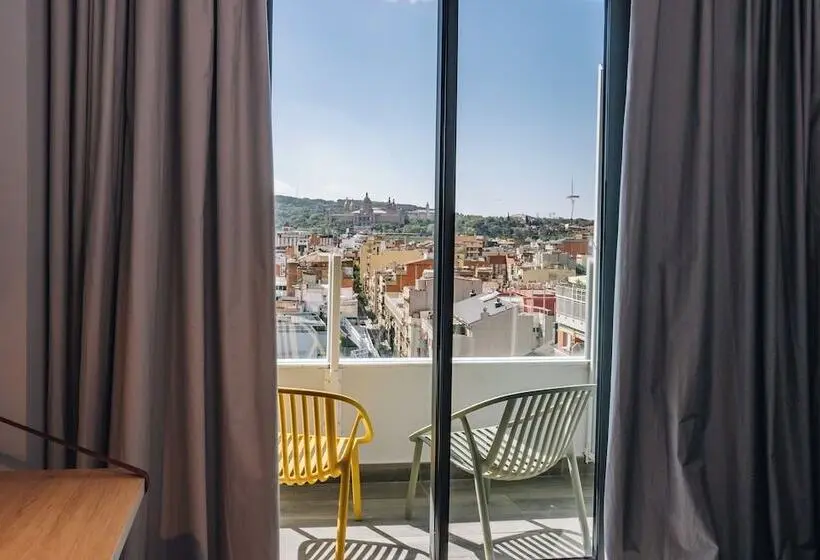 Camera Standard Vista Città, Moxy Barcelona