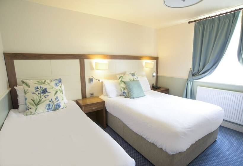 غرفة عائلية, Newby Bridge