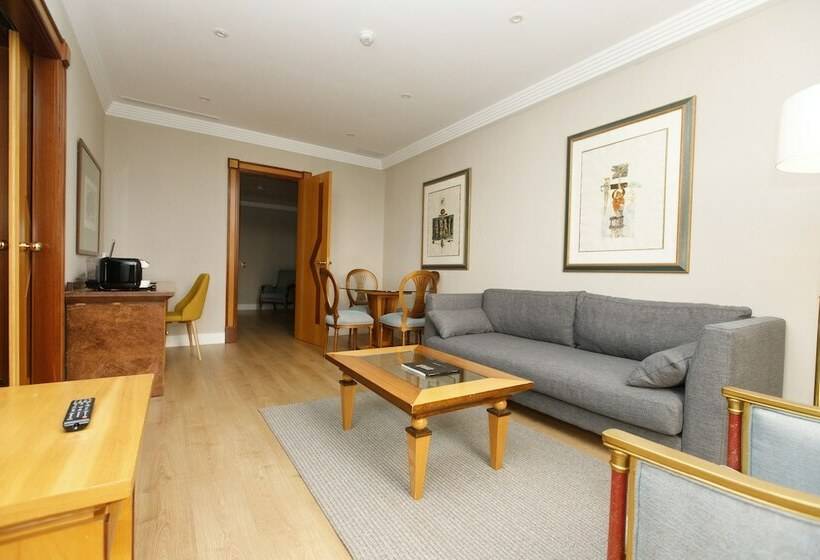 スタンダードトリプルルーム, Oca Puerta Del Camino