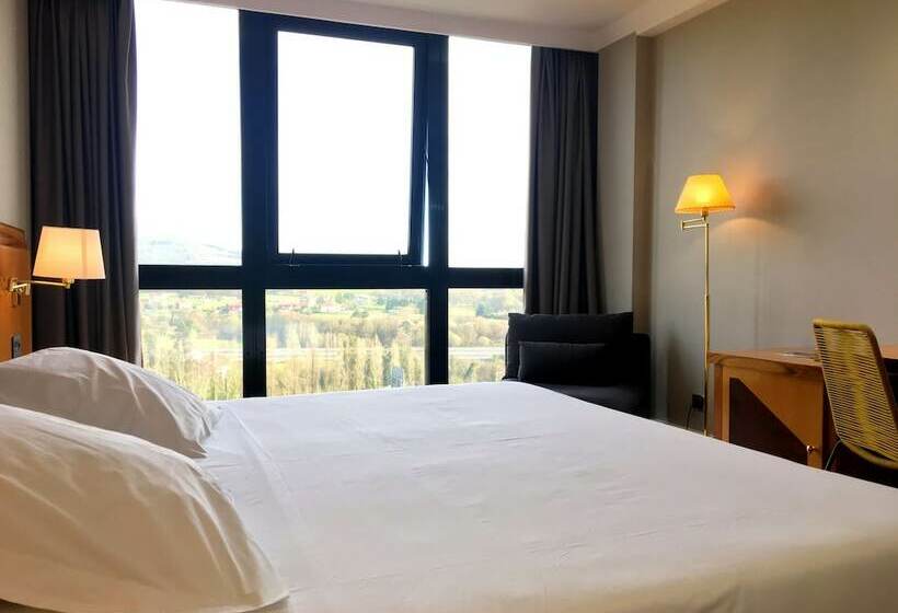 スイート, Oca Puerta Del Camino