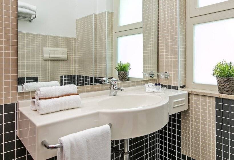 スーペリアの４人部屋, Olimpico