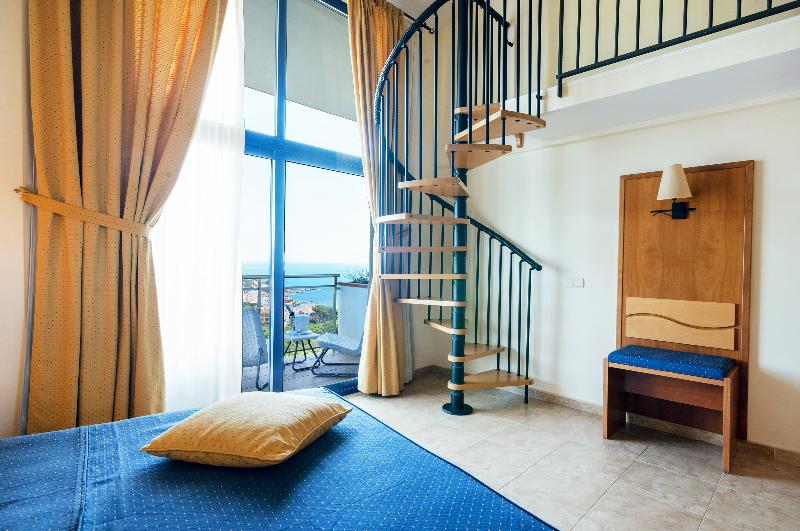 プールの見えるデラックスルーム, Pickalbatros Alf Leila Wa Leila Resort  Neverland Hurghada