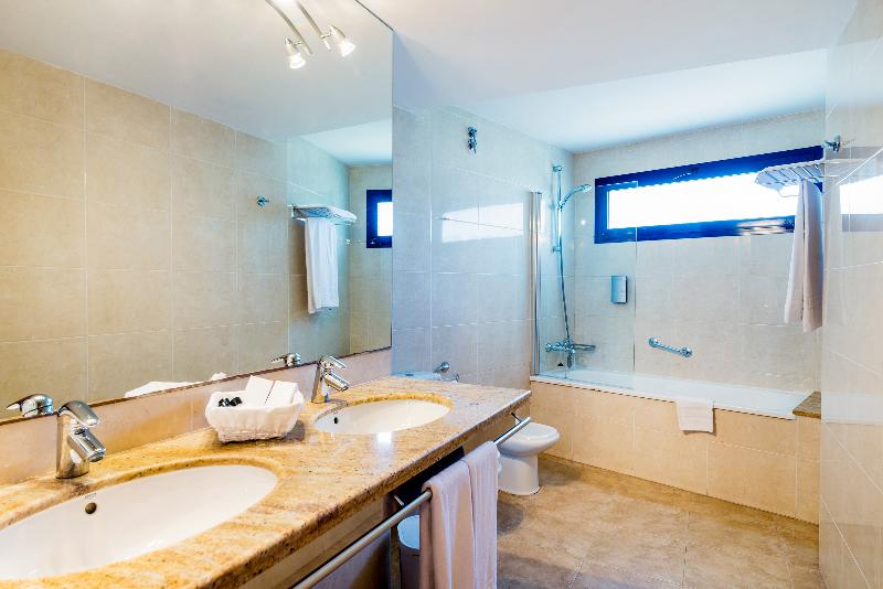 プールの見えるデラックスルーム, Pickalbatros Alf Leila Wa Leila Resort  Neverland Hurghada