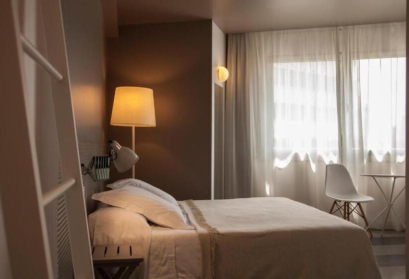 اتاق استاندارد, Sixties Ramblas