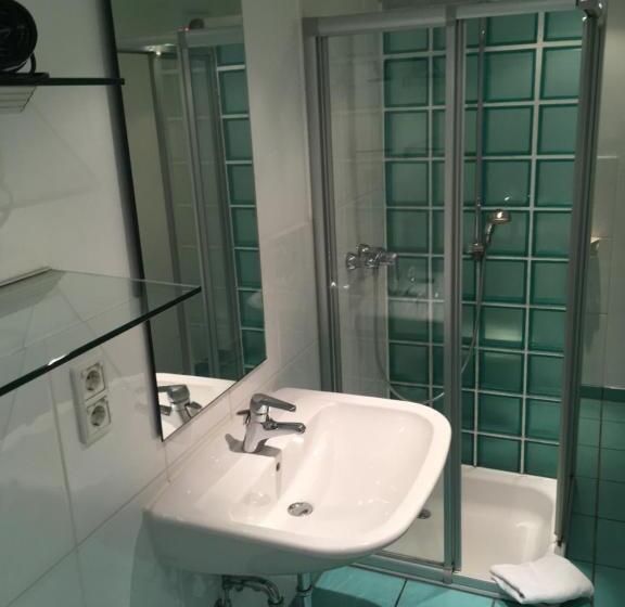 패밀리 룸, Zweilinden Meckenheim Bonn