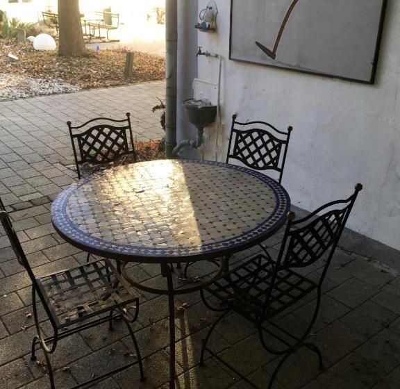 패밀리 룸, Zweilinden Meckenheim Bonn