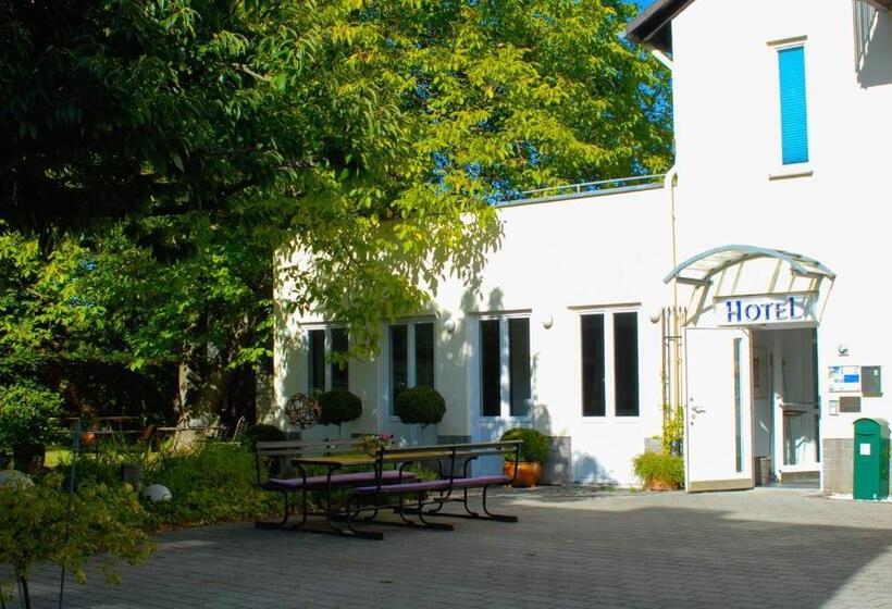 Номер Deluxe, Zweilinden Meckenheim Bonn