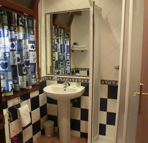 اتاق استاندارد یک نفره, Akelarre Ostatua