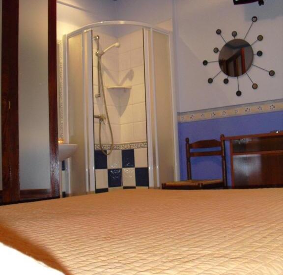 اتاق استاندارد یک نفره, Akelarre Ostatua