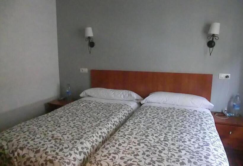 اتاق استاندارد, Akelarre Ostatua