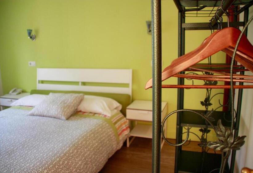 اتاق استاندارد, Akelarre Ostatua