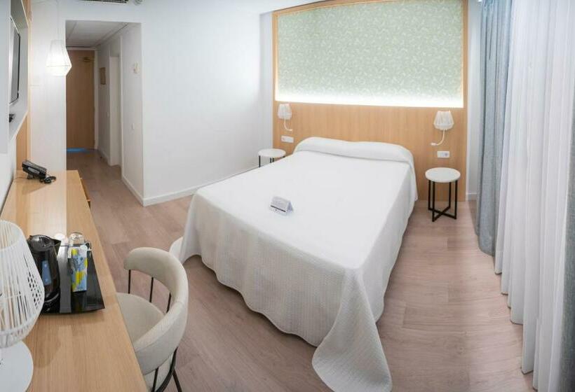 Номер Стандарт Индивидуальный, Sercotel Carlos III