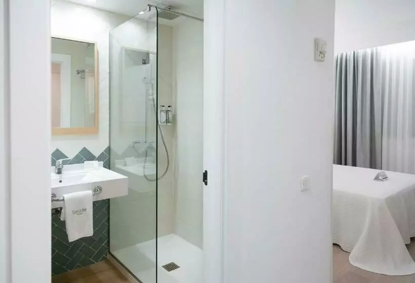 اتاق استاندارد یک نفره, Sercotel Carlos III