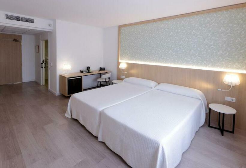 Номер Стандарт, Sercotel Carlos III