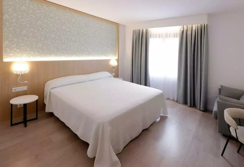 اتاق استاندارد, Sercotel Carlos III