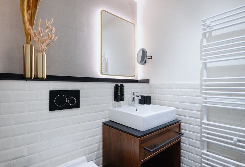 استودیوی استاندارد, Downtown Apartments Mitte Wedding