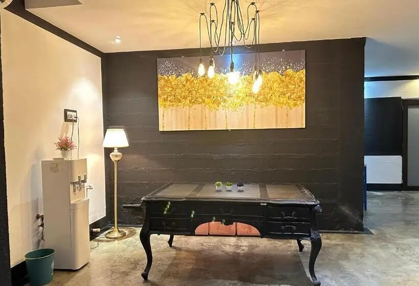 Maison 4 Chambres, Cj House