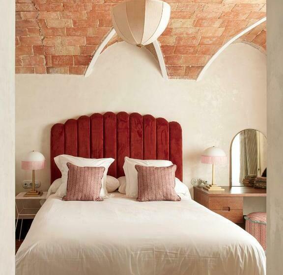 اتاق استاندارد, La Bionda