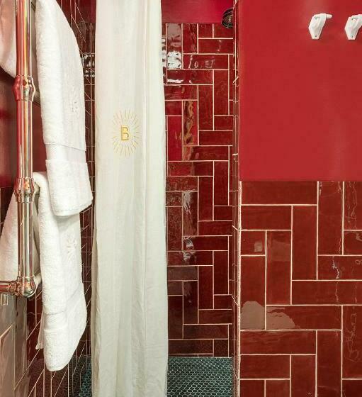 اتاق استاندارد, La Bionda