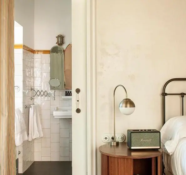 Suite, La Bionda
