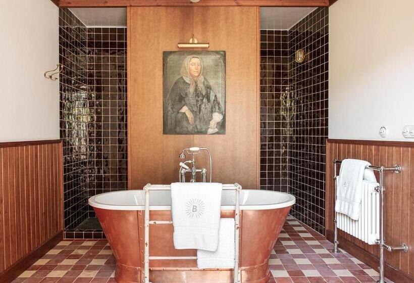 سوییت, La Bionda