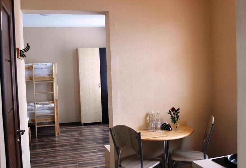 استودیوی استاندارد, Windrose