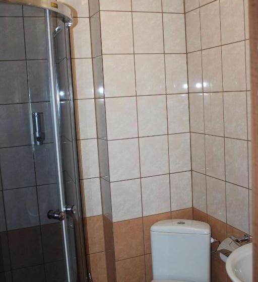 اتاق استاندارد چهار تخته, Windrose