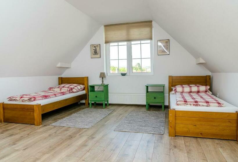 ファミリールーム, Parkland Inn