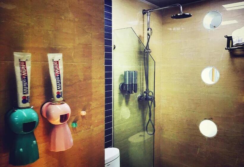 Номер Deluxe Вид на Море с Балконом, Ning House Lake View Inn