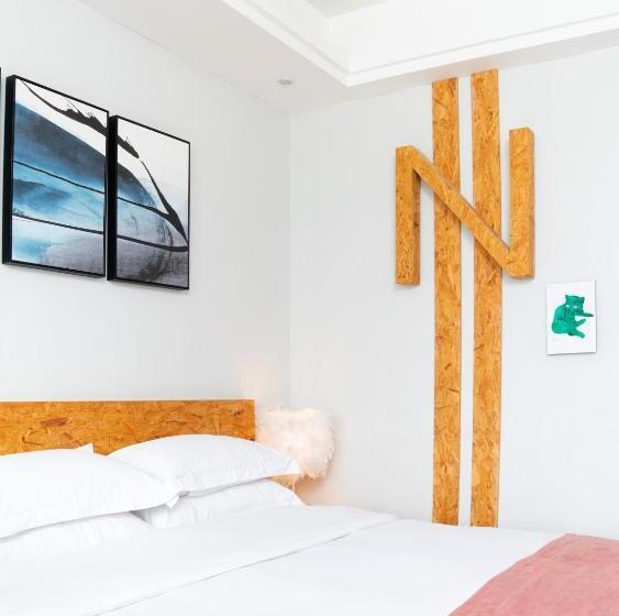 Студио Стандарт с Балконом, Ning House Lake View Inn