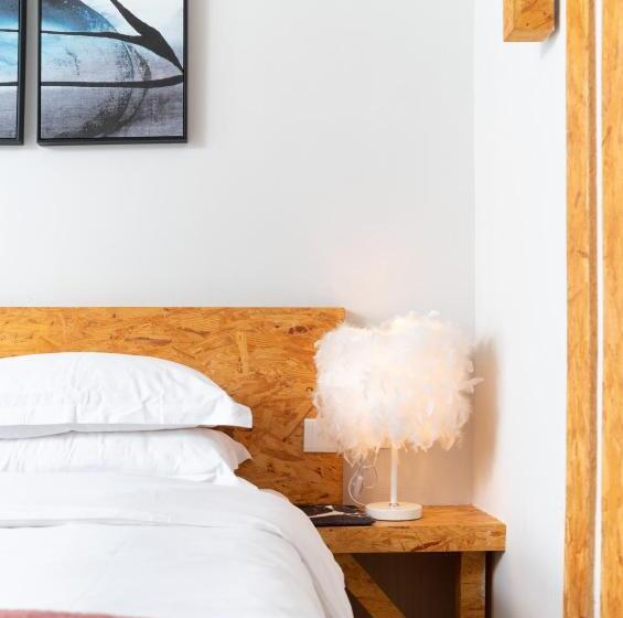 Студио Стандарт с Балконом, Ning House Lake View Inn