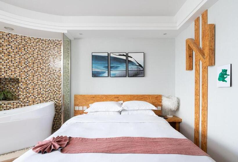 Студио Стандарт с Балконом, Ning House Lake View Inn