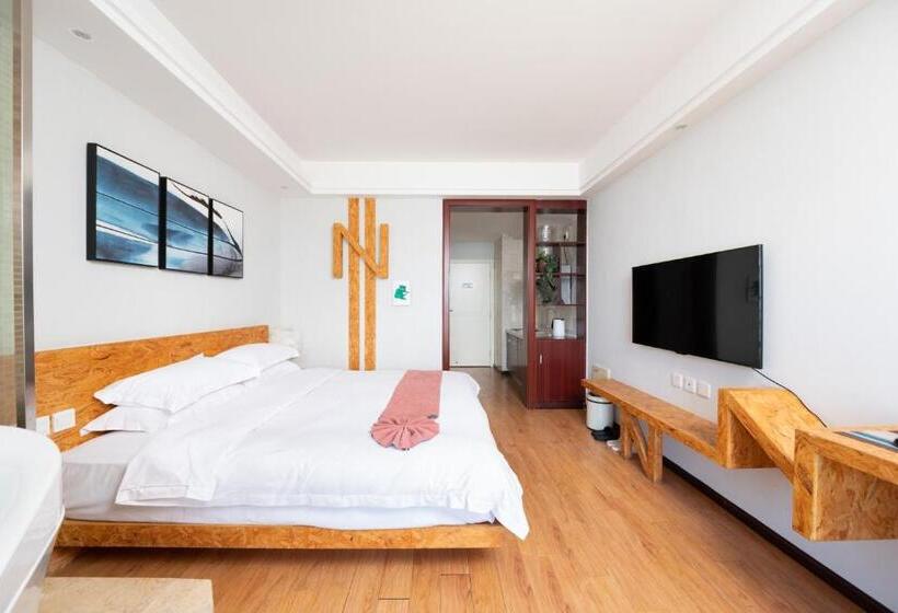 Студио Стандарт с Балконом, Ning House Lake View Inn