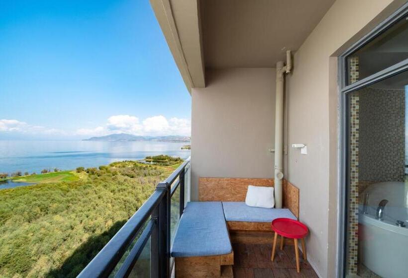 Студио Стандарт с Балконом, Ning House Lake View Inn