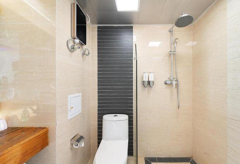 Студио Стандарт с Балконом, Ning House Lake View Inn