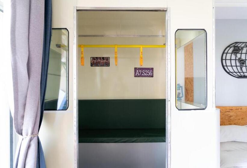 Номер Deluxe Вид на Море с Балконом, Ning House Lake View Inn