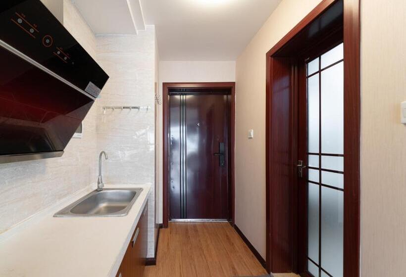 Номер Deluxe Вид на Море с Балконом, Ning House Lake View Inn