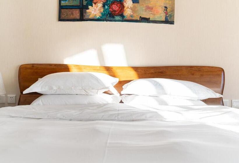 Номер Deluxe Вид на Море с Балконом, Ning House Lake View Inn