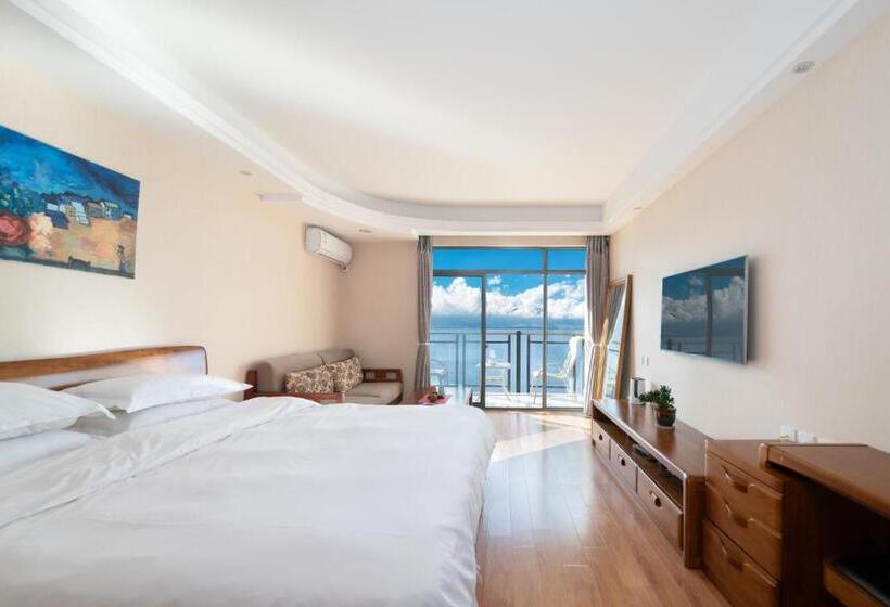 Номер Deluxe Вид на Море с Балконом, Ning House Lake View Inn