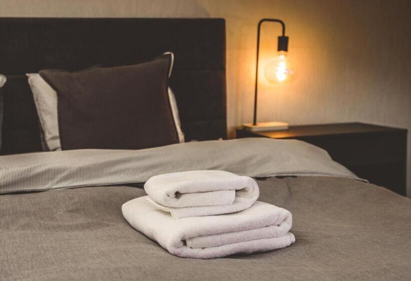 اتاق سوپریور, Vanaga Ligzda