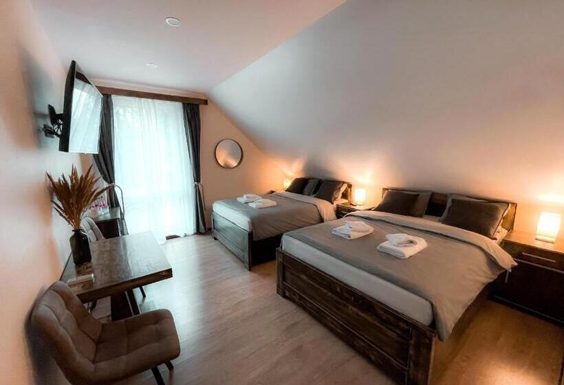 اتاق استاندارد چهار تخته, Vanaga Ligzda