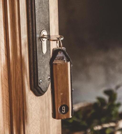 اتاق استاندارد با سرویس بهداشتی مشترک, Vanaga Ligzda