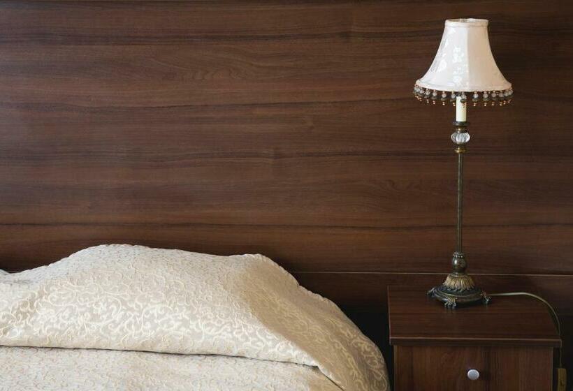 اتاق استاندارد سه نفره, Mamos Virtuve