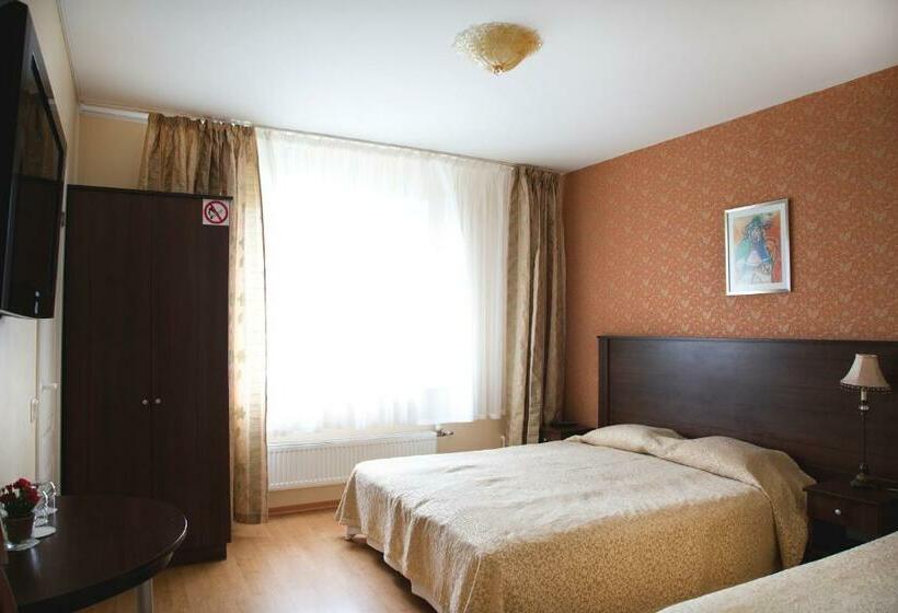 اتاق استاندارد سه نفره, Mamos Virtuve