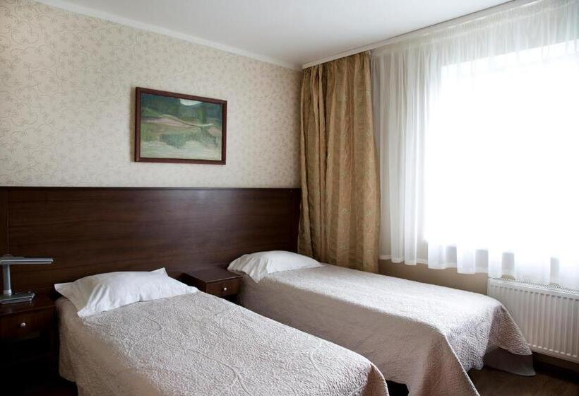 اتاق استاندارد با سرویس بهداشتی مشترک, Mamos Virtuve